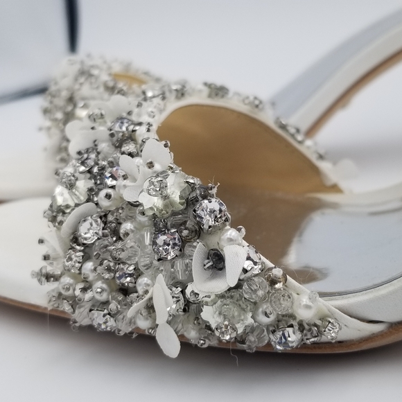 Badgley Mischka Telissa Kitten Heel Sandals, Soft White, Women's Size 9.5 - Picture 7 of 16